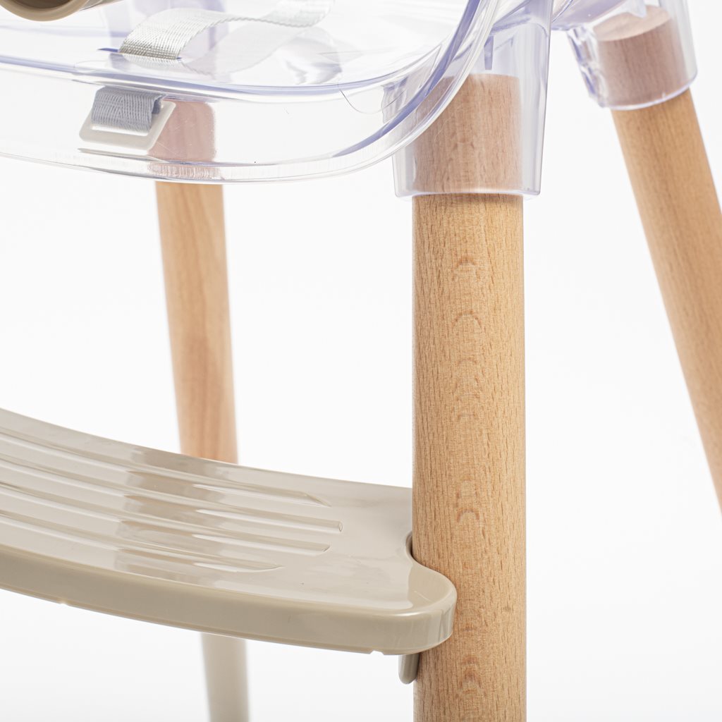 chaise haute bébé pieds en bois et assise transparente